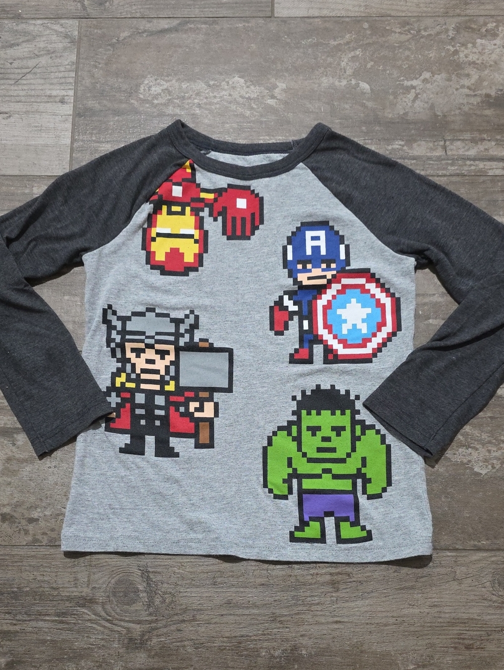 jumping beans Boys Pixel Superheroes Long Sleeve Shirt - Gray & Dark Gray